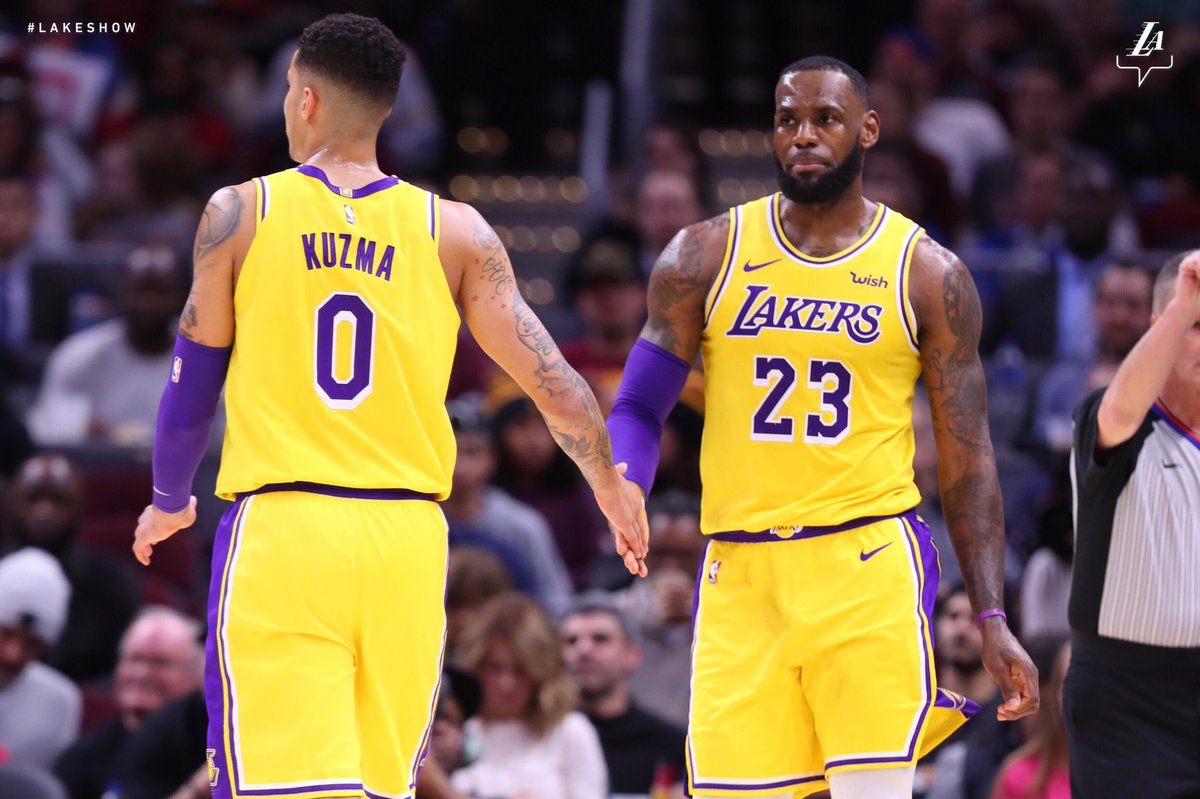 随着比赛的 随着比赛的