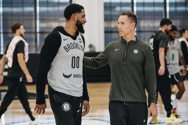 米切尔-罗宾逊遭排名羞辱，数据被压，训练苦练反击